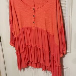 DAVI & DANI Coral Tiered Tunic